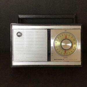 Vintage Motorola XP6EE transistor radio